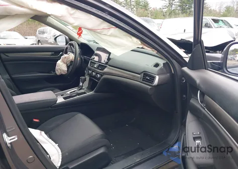 2021 Honda Accord Lx z USA, uszkodzony, nr VIN 1HGCV1F18MA012239